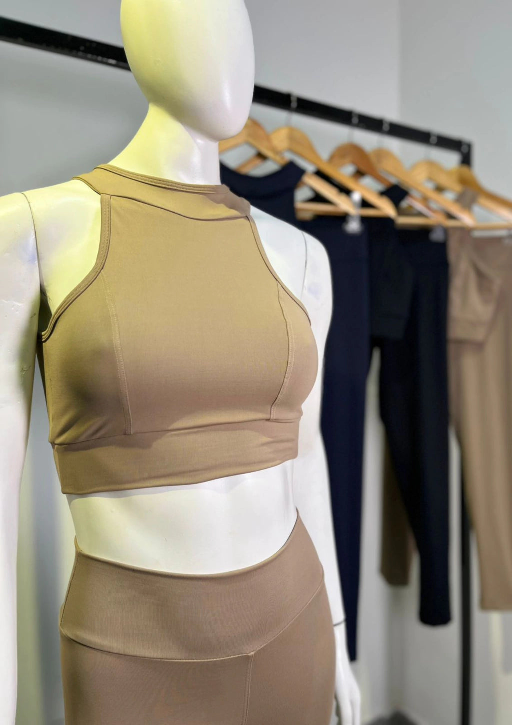 CONJUNTO TOP E LEGGING LIA